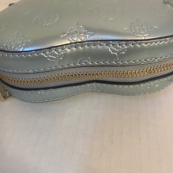 GUESS Arnela Debossed Logo Mini Heart Crossbody Bag in light Blue Leather (NEW) - Picture 6 of 6